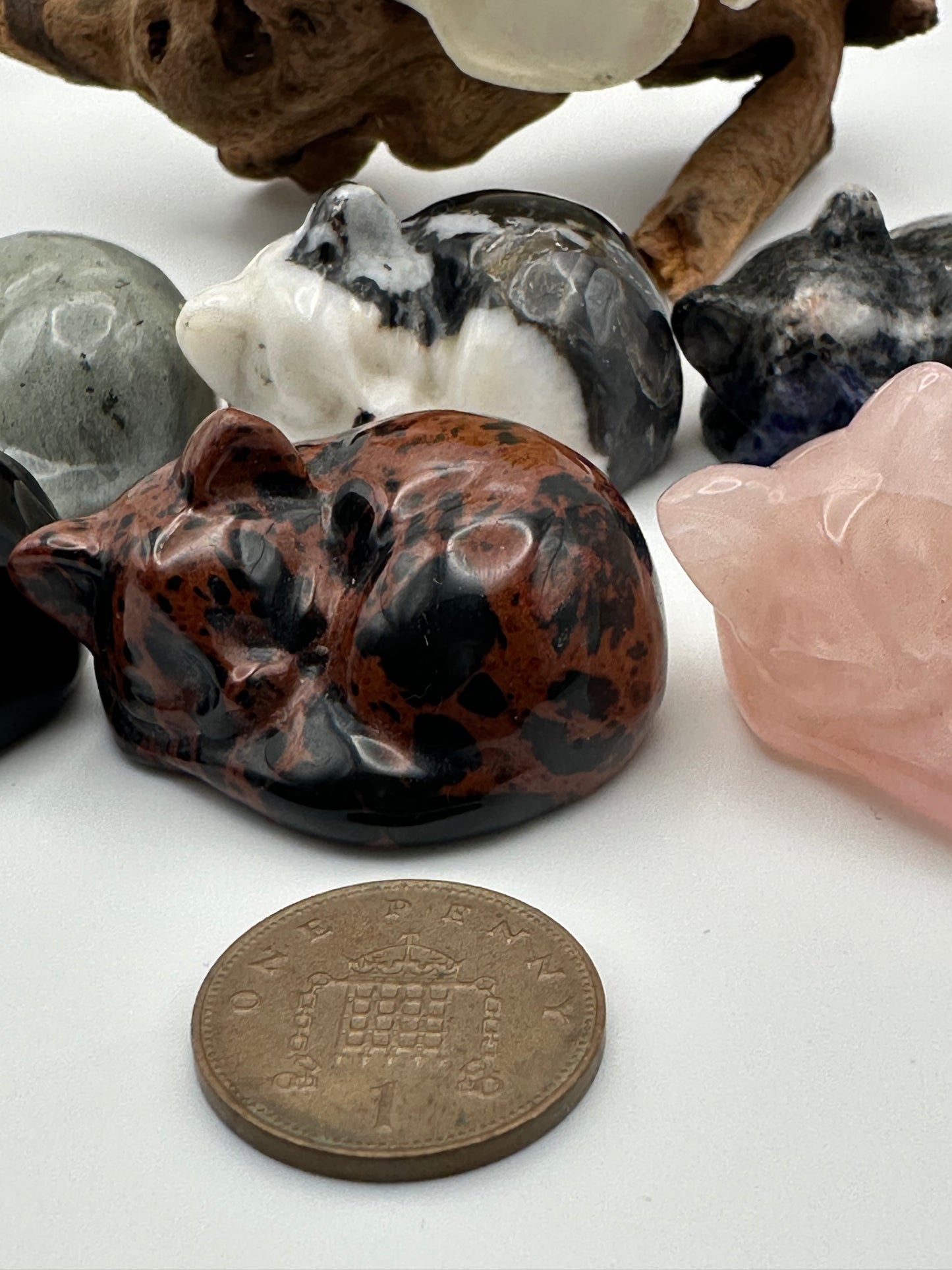 Crystal - Polished Sleeping Cat